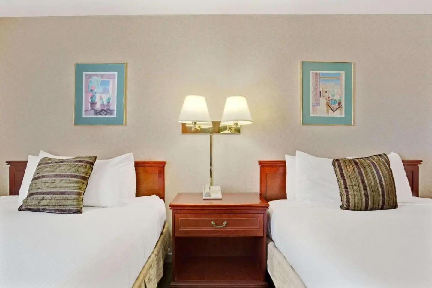 Ramada by Wyndham Draper ROOM_EXAMPLE