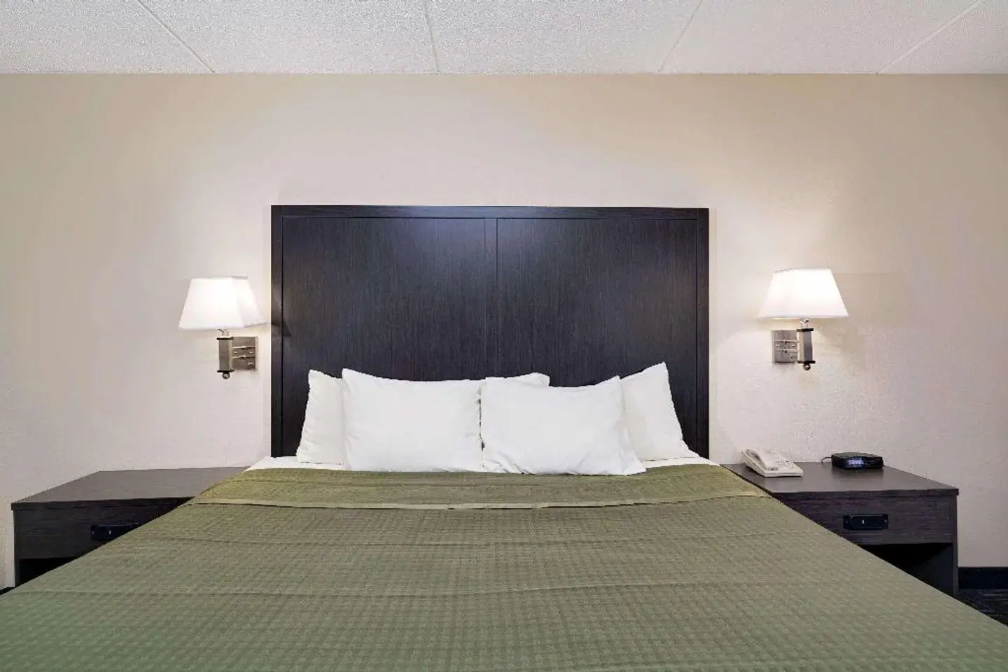 Days Inn by Wyndham Mounds View Twin Cities North ROOM_EXAMPLE