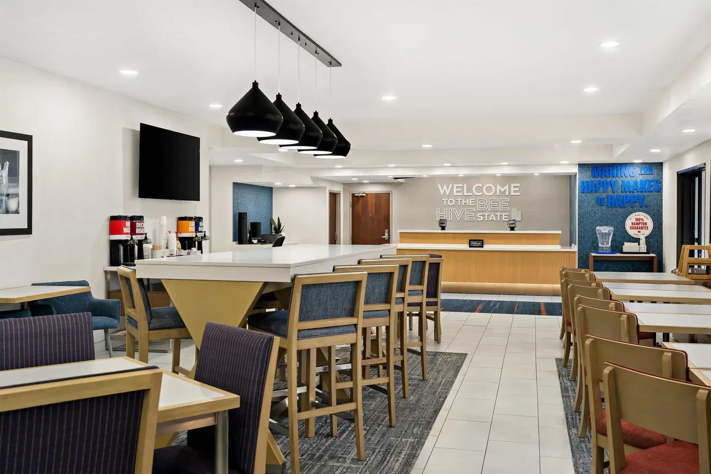 Hampton Inn Provo Bar