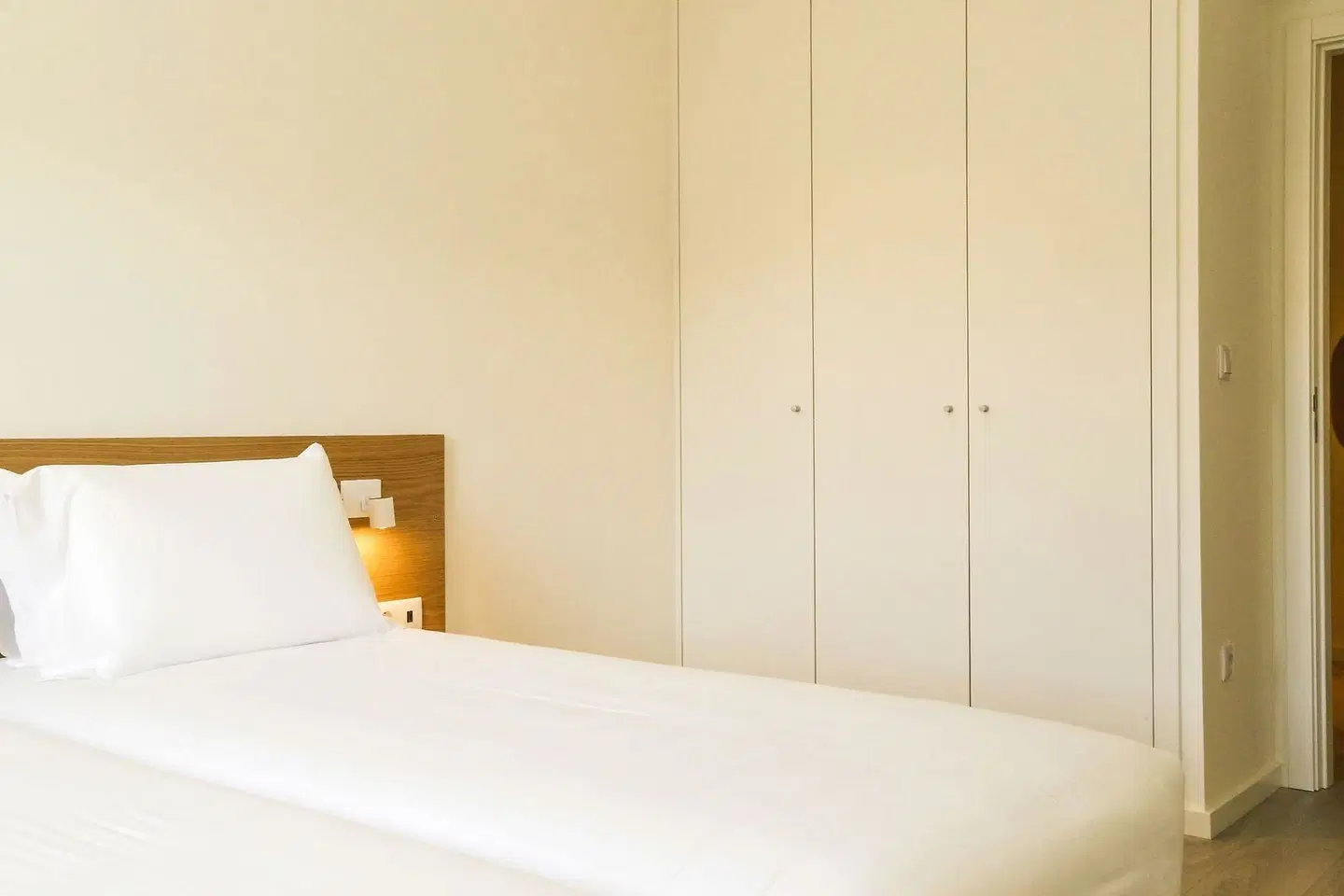 Spot Family Apartments ROOM_EXAMPLE