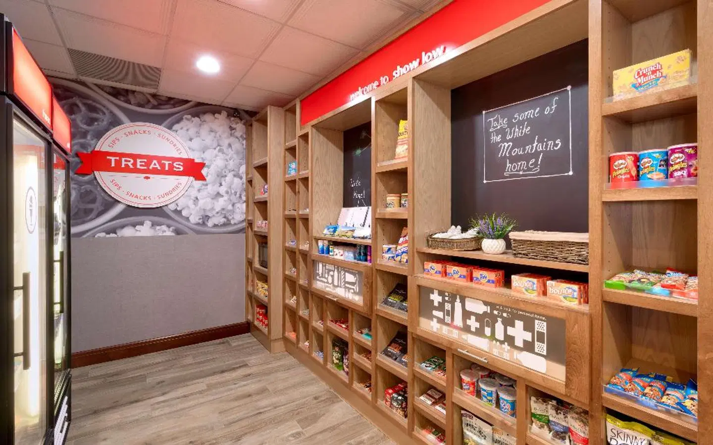 Hampton Inn & Suites Show Low-Pinetop Bar