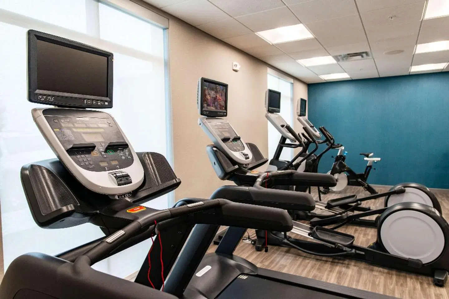 Hampton Inn Paris SPORTS_AND_LEISURE
