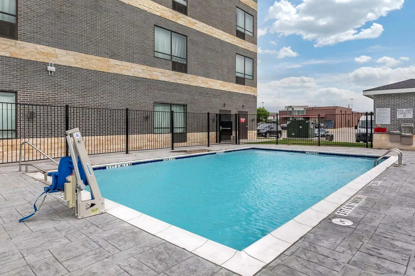 Staybridge Suites Dallas Grand Prairie OUTDOOR_POOL