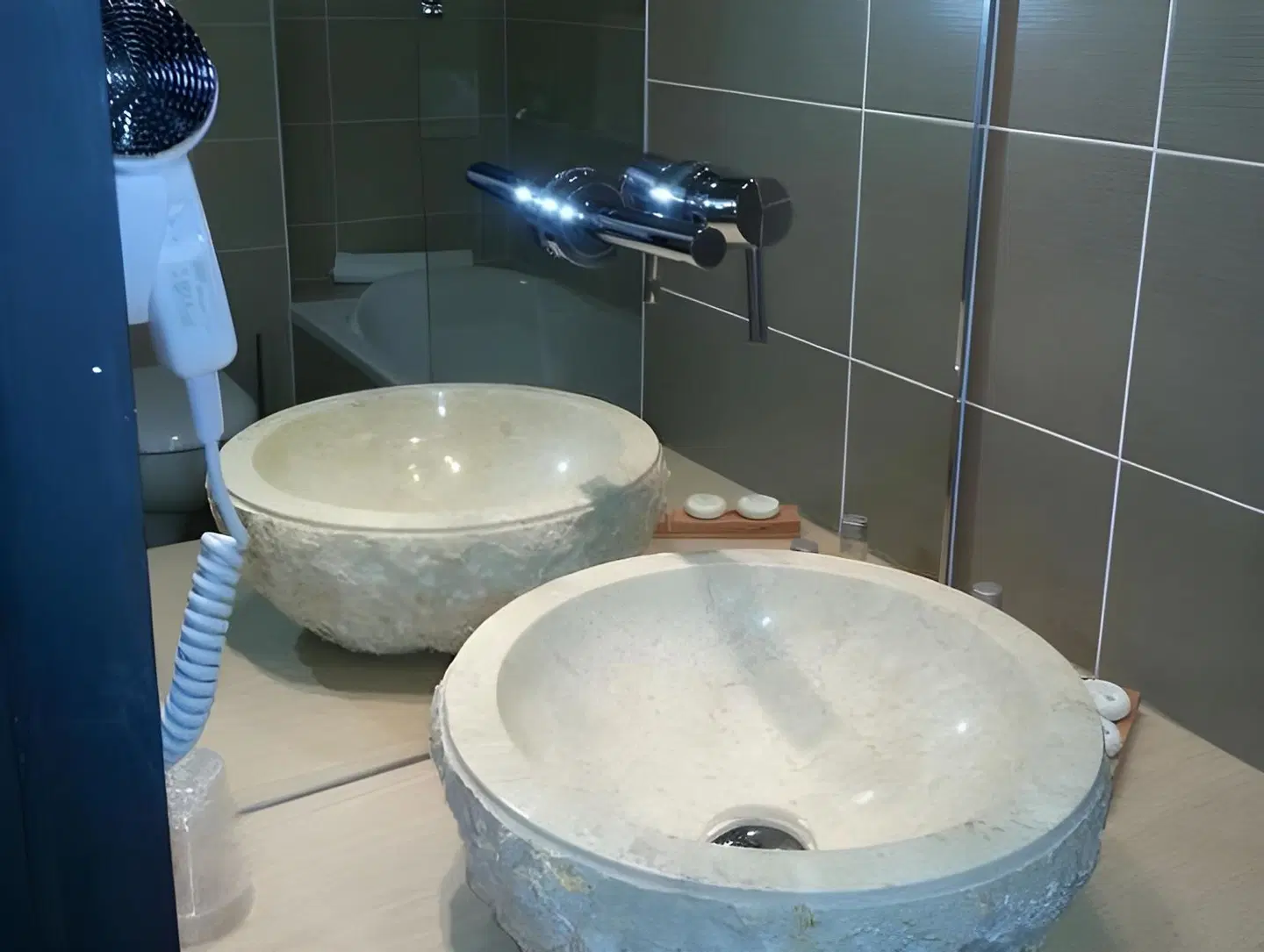 Hotel Vauban BATHROOM