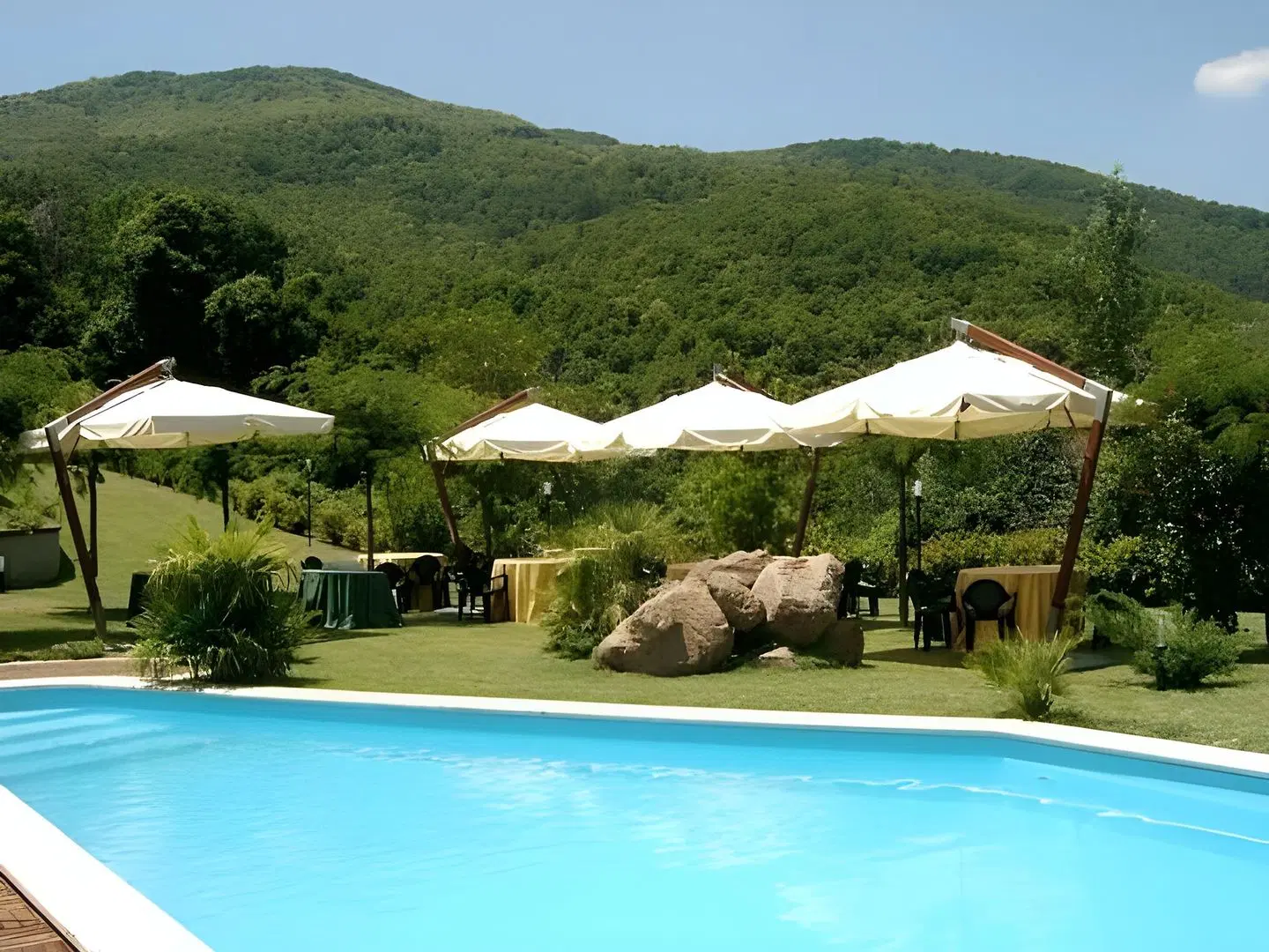 La Bastia Hotel & Resort OUTDOOR_POOL