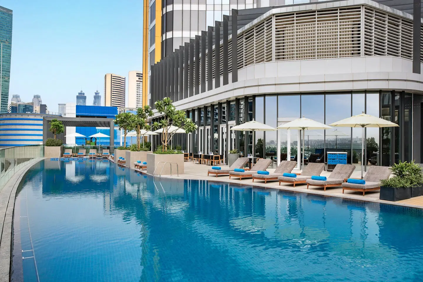 Hilton Garden Inn Dubai Business Bay OUTDOOR_POOL