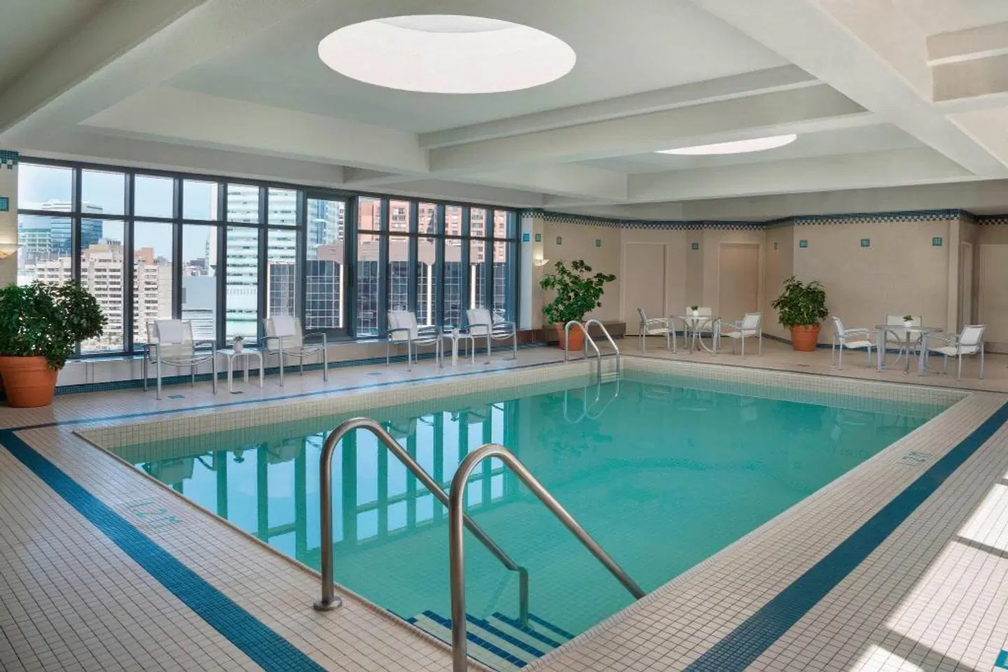 Marriott Downtown at CF Toronto Eaton Centre INDOOR_POOL