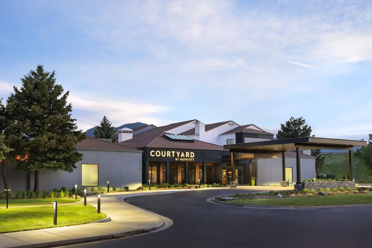 Courtyard by Marriott Boulder EXTERIOR