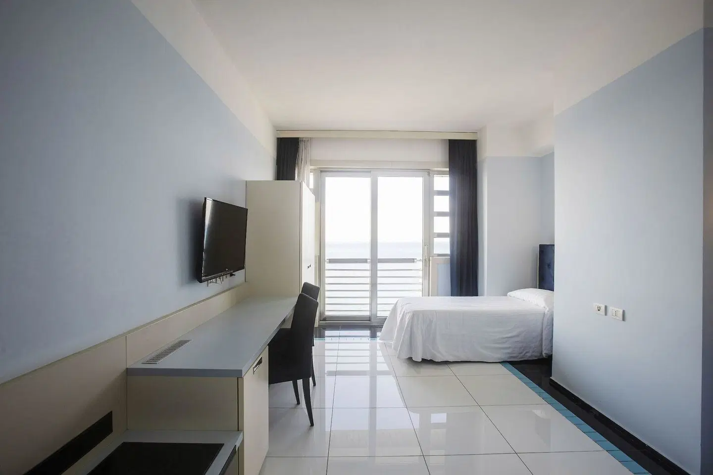 Grand Hotel Salerno ROOM_EXAMPLE