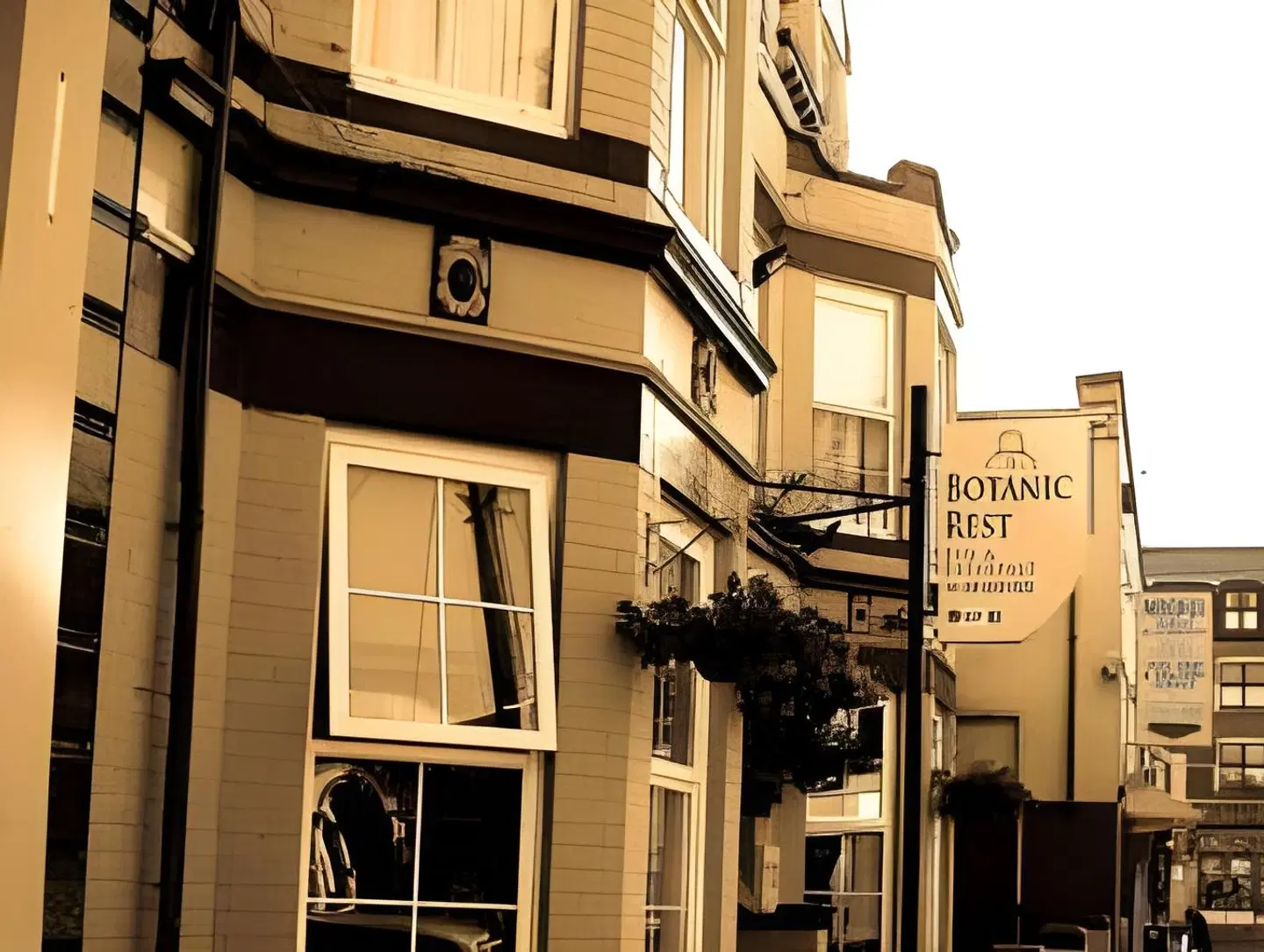 Botanic Rest Queens Quarter EXTERIOR