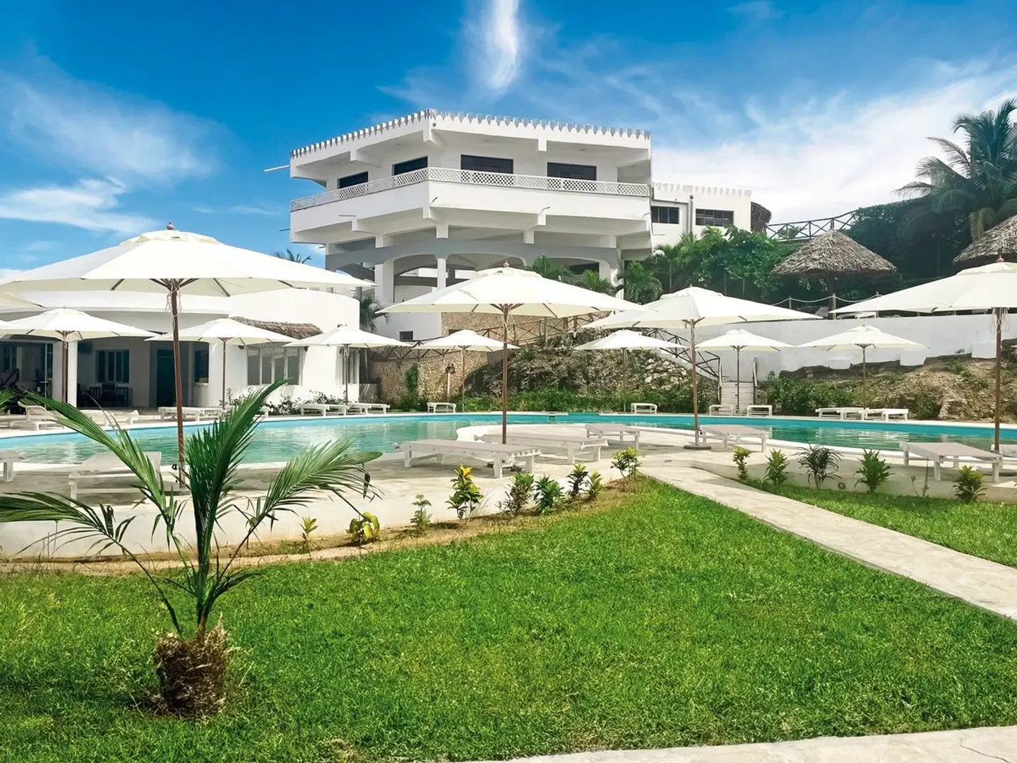 AHG Lion Beach Resort EXTERIOR