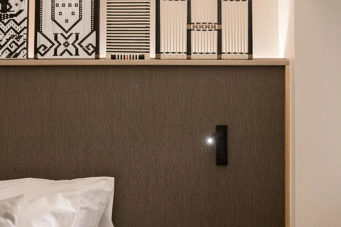 YANH RATCHAWAT HOTEL ROOM_EXAMPLE