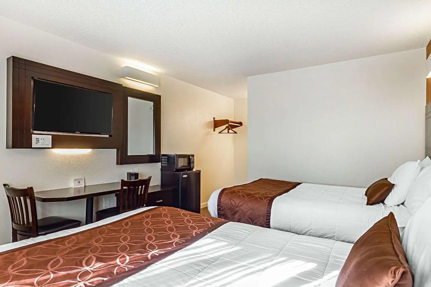 Rodeway Inn Wine Country ROOM_EXAMPLE