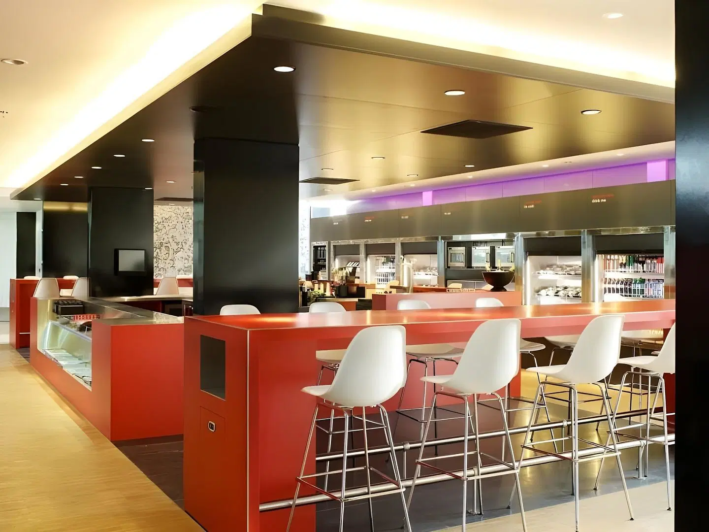 citizenM Amsterdam Schiphol Airport Bar