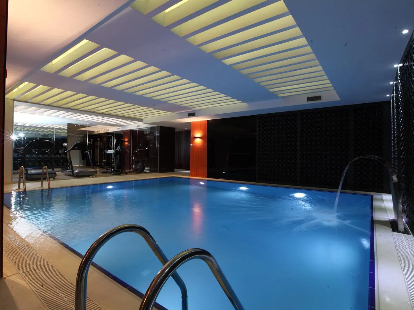 Victory Hotel & Spa Istanbul INDOOR_POOL