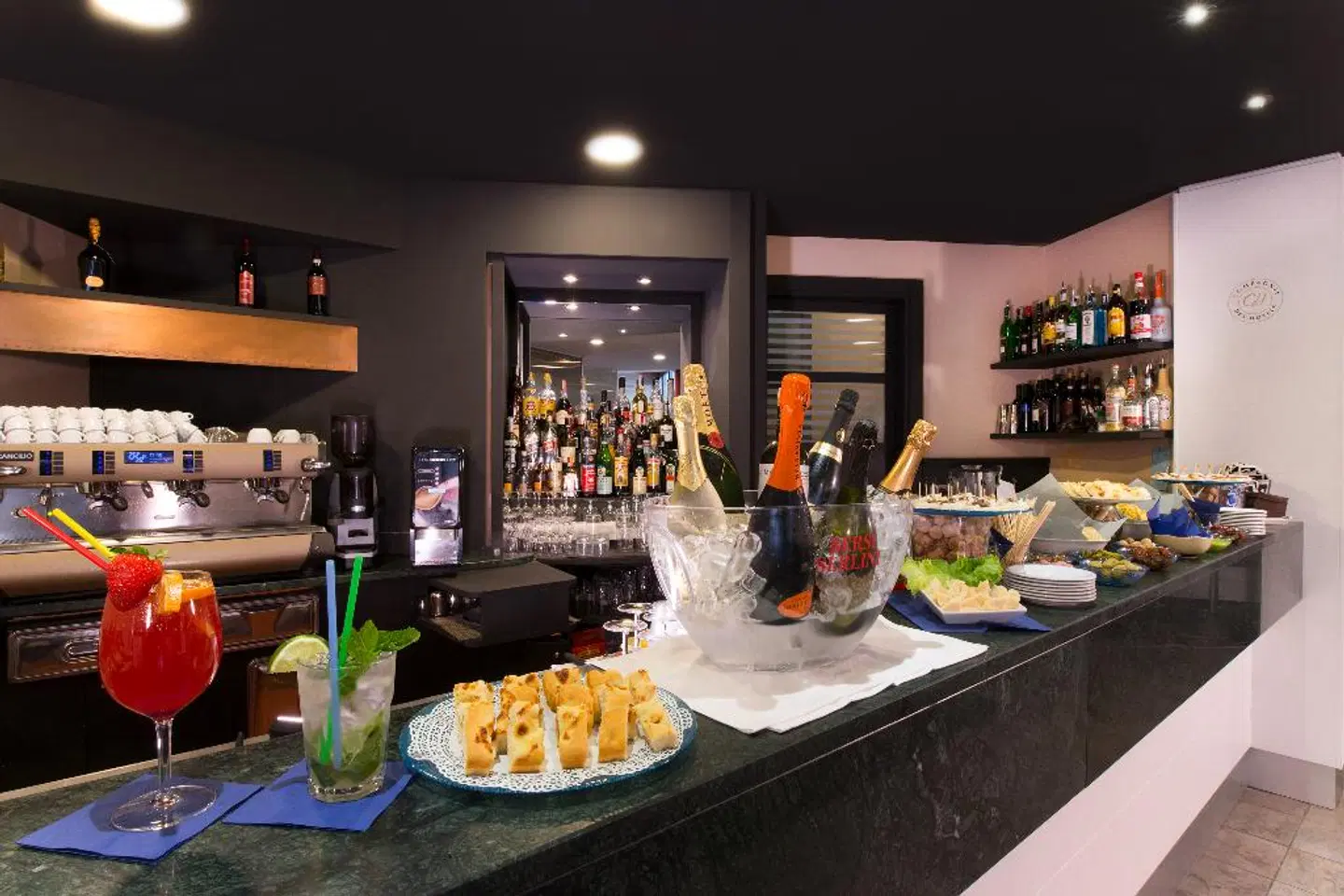 Parma & Congressi RESTAURANT