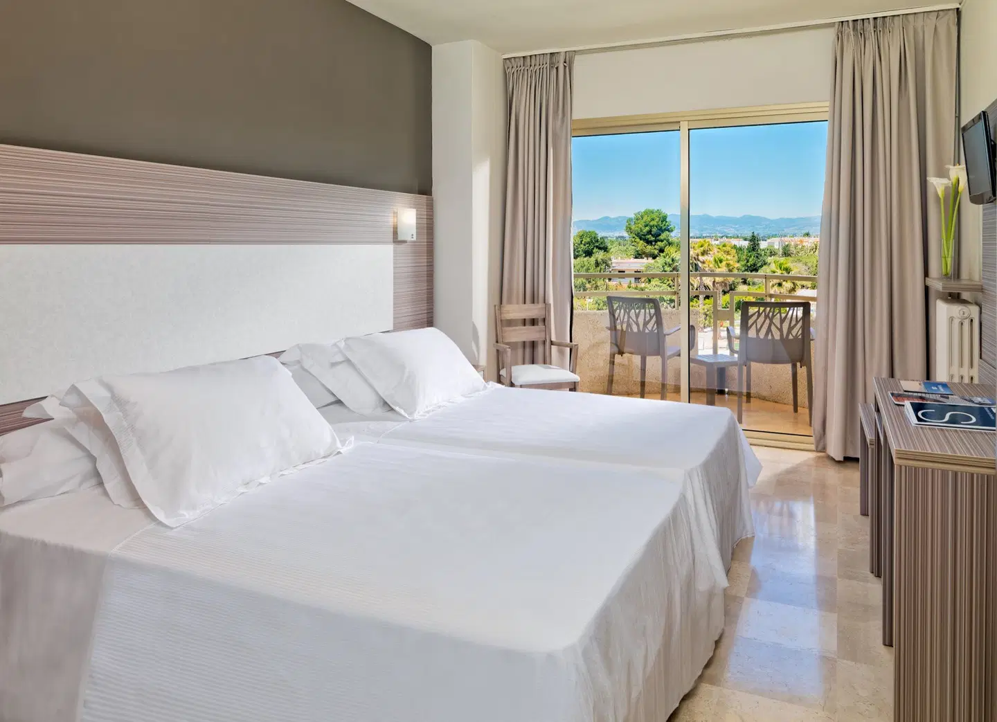 H10 Cambrils Playa ROOM_EXAMPLE