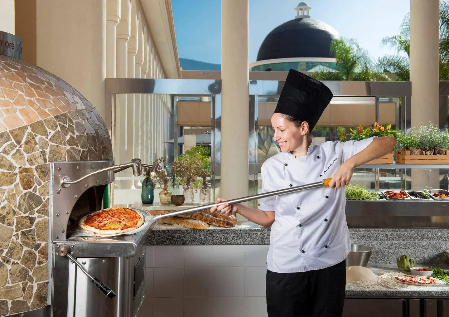 Red Level at Gran Meliá Palacio de Isora PEOPLE