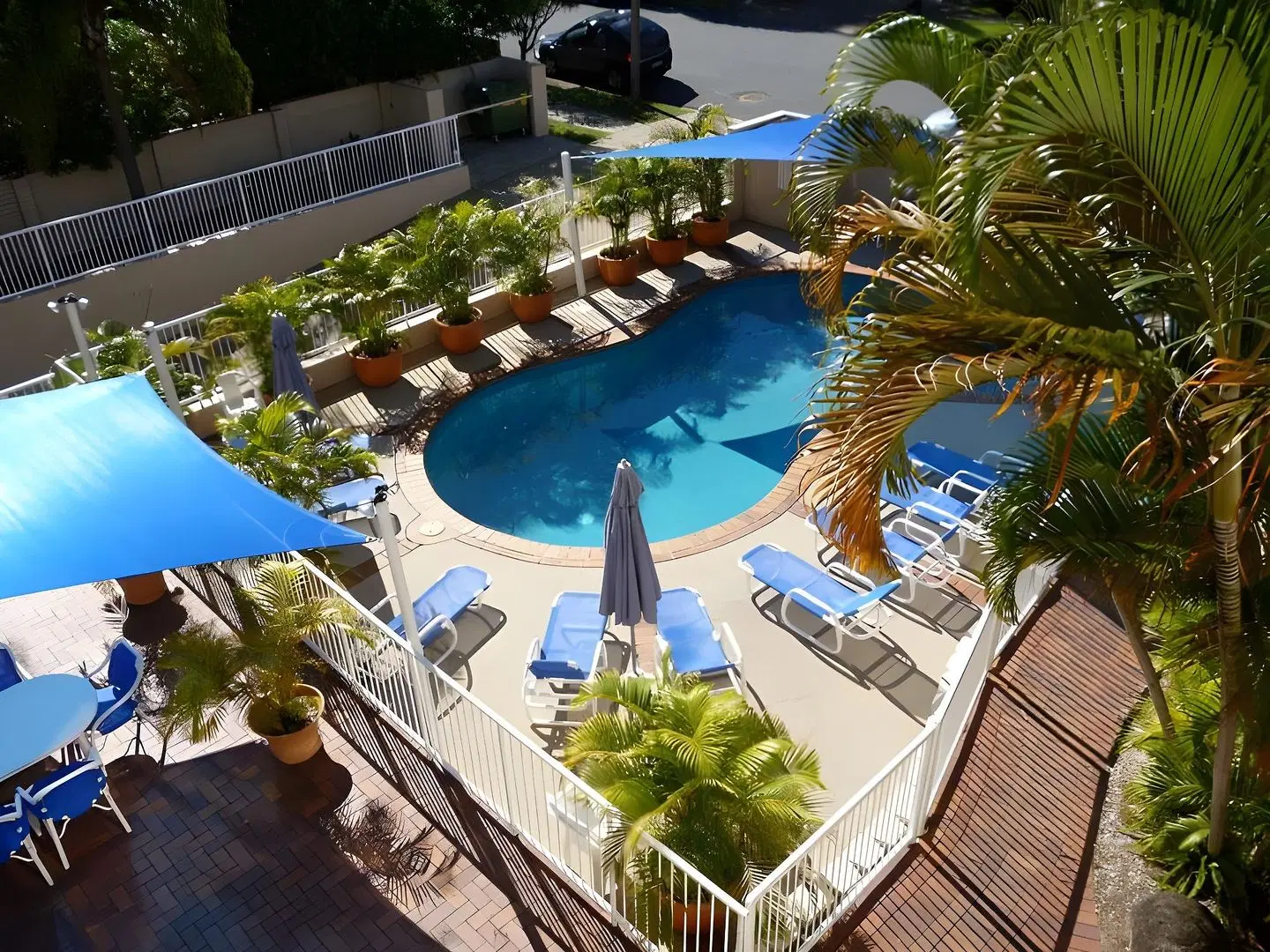 Le Lavandou Holiday Apartments OUTDOOR_POOL