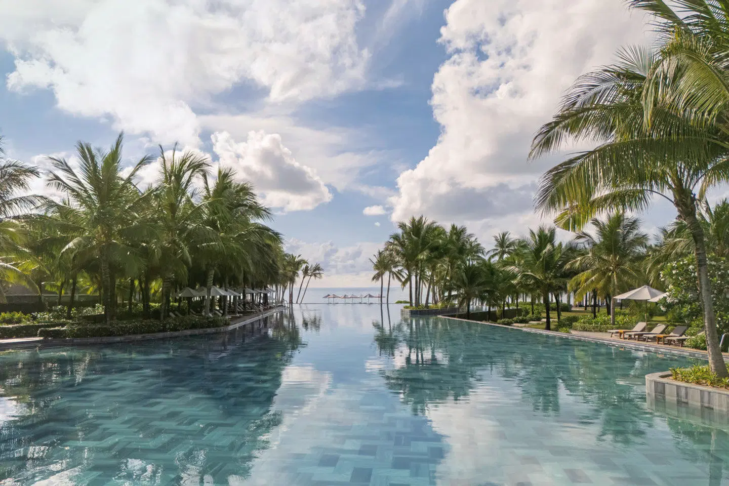 New World Phu Quoc Resort OUTDOOR_POOL