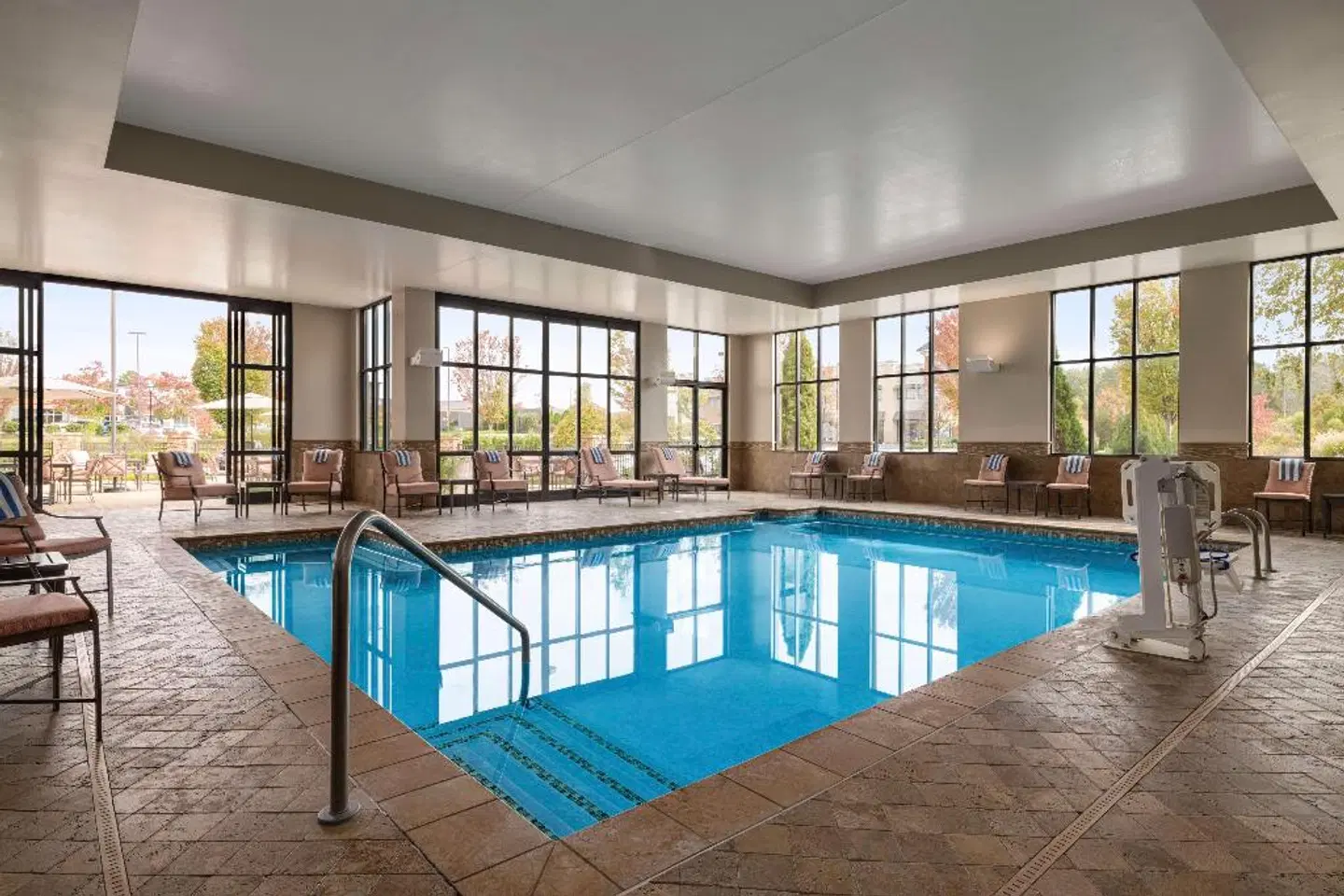 Embassy Suites by Hilton Chattanooga Hamilton Place INDOOR_POOL
