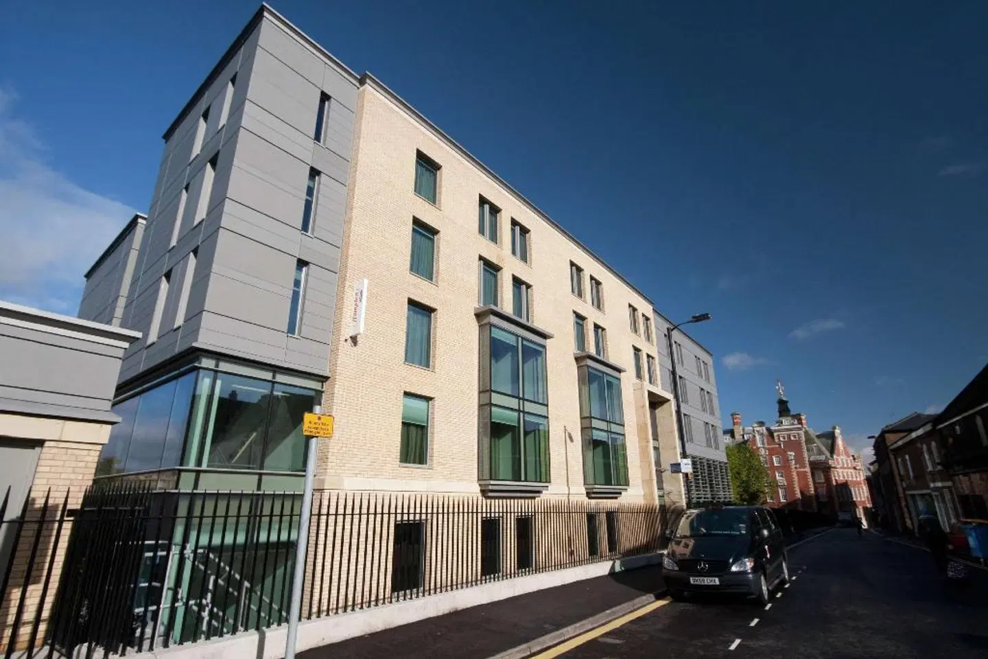 Hampton by Hilton York EXTERIOR