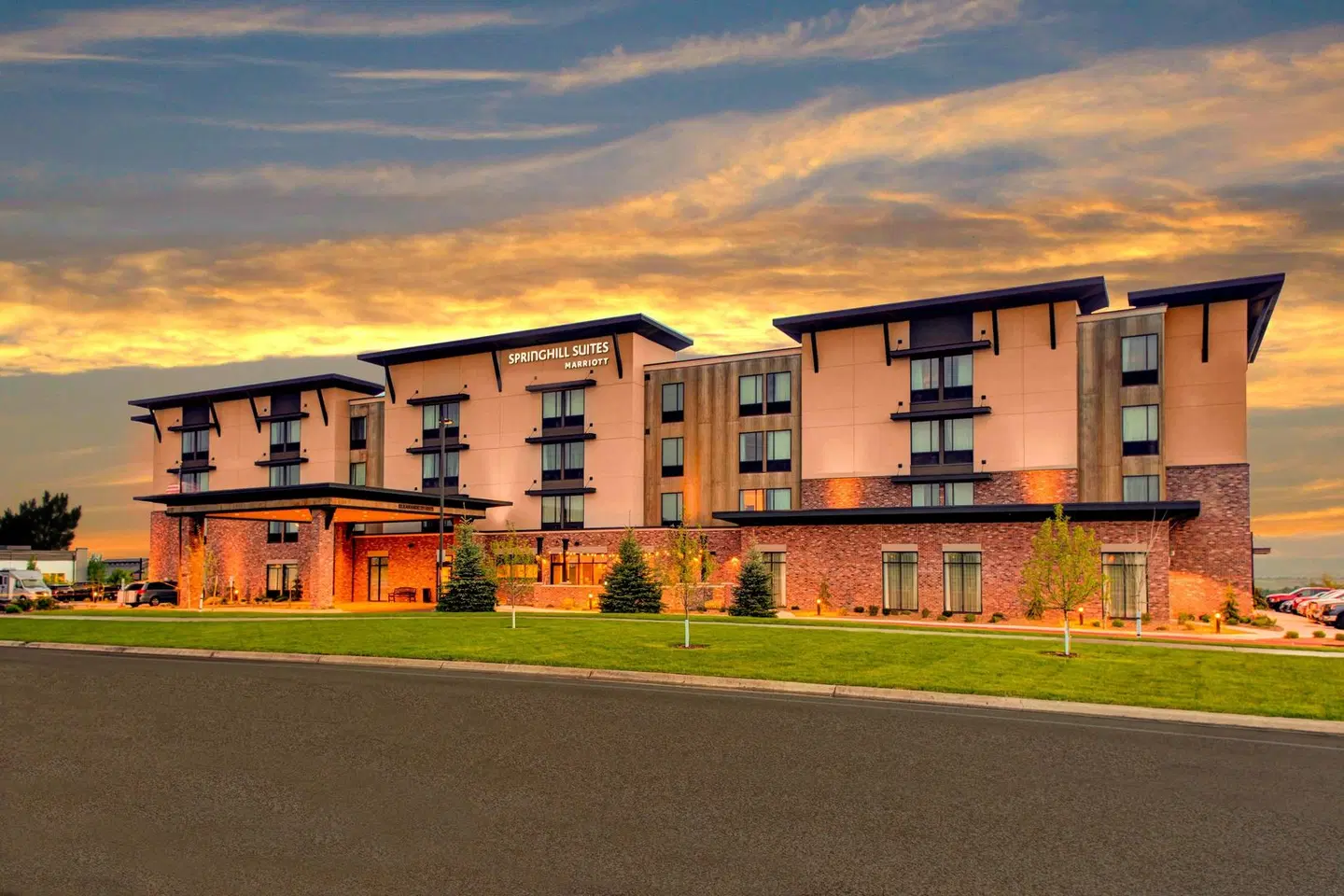 SpringHill Suites by Marriott Bozeman EXTERIOR