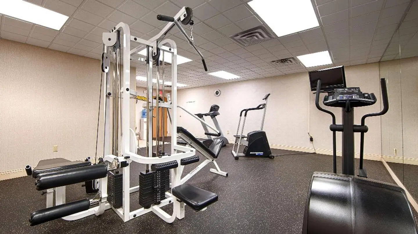 Best Western University Inn SPORTS_AND_LEISURE