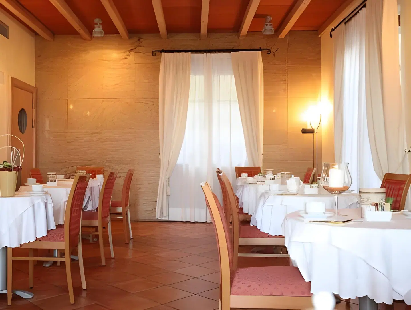 Camoretti Restaurant