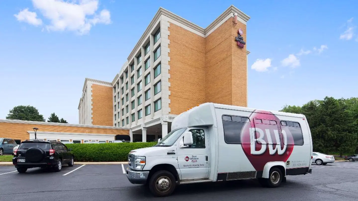 Best Western Plus Rockville EXTERIOR