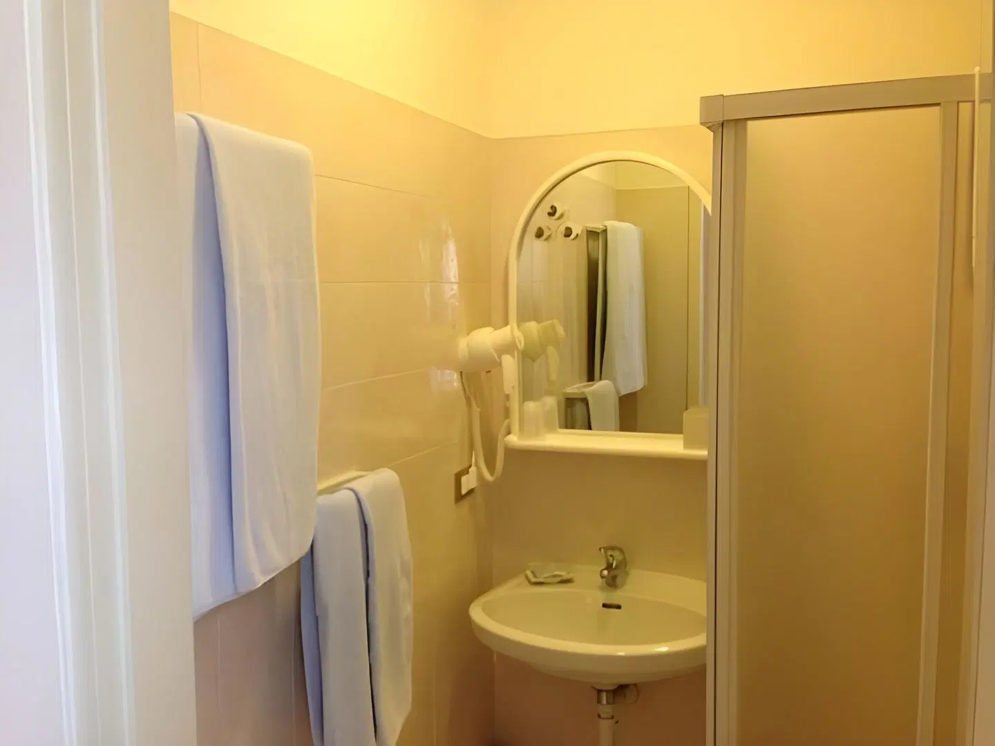 La Lanterna Badezimmer