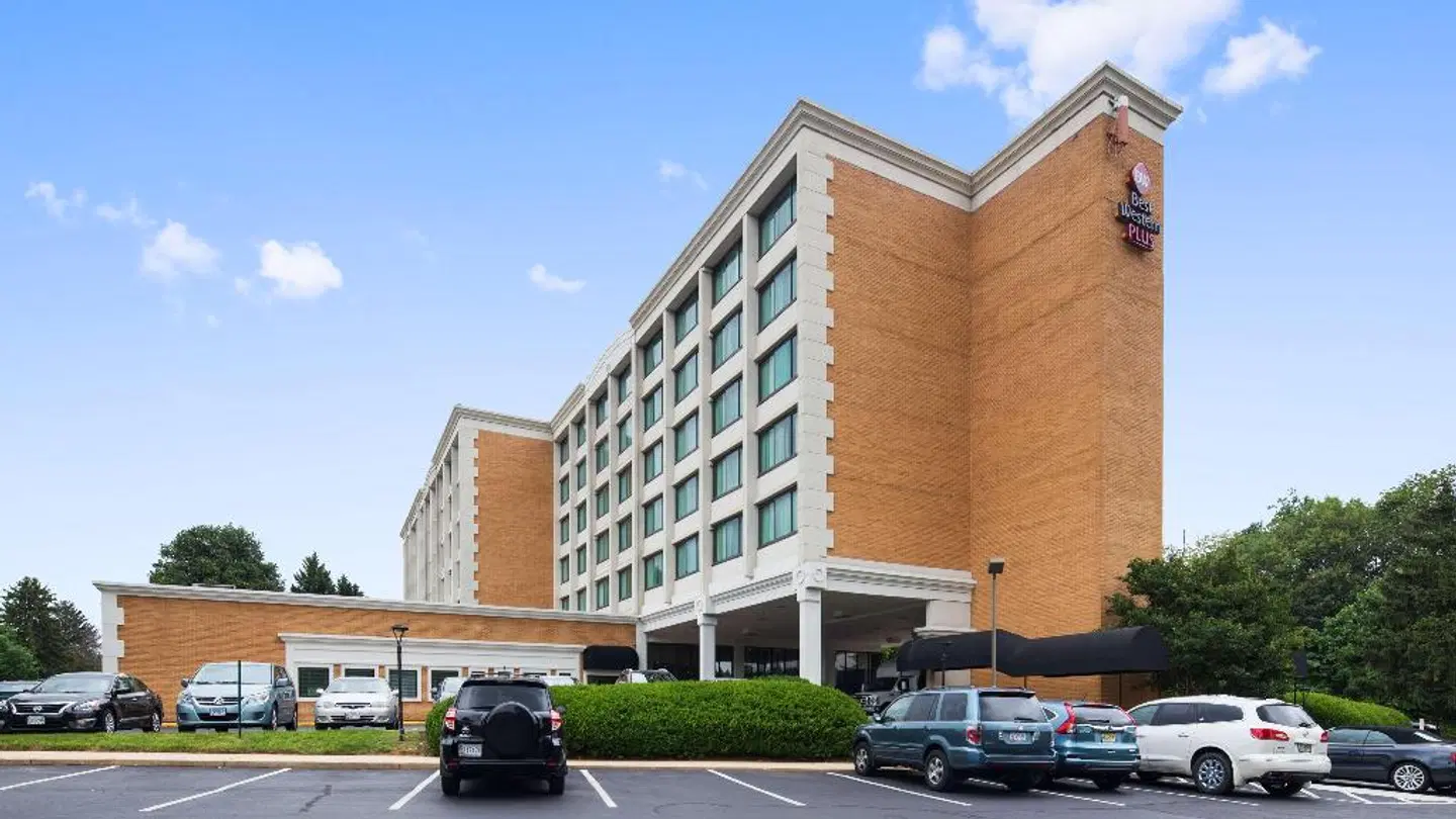 Best Western Plus Rockville EXTERIOR