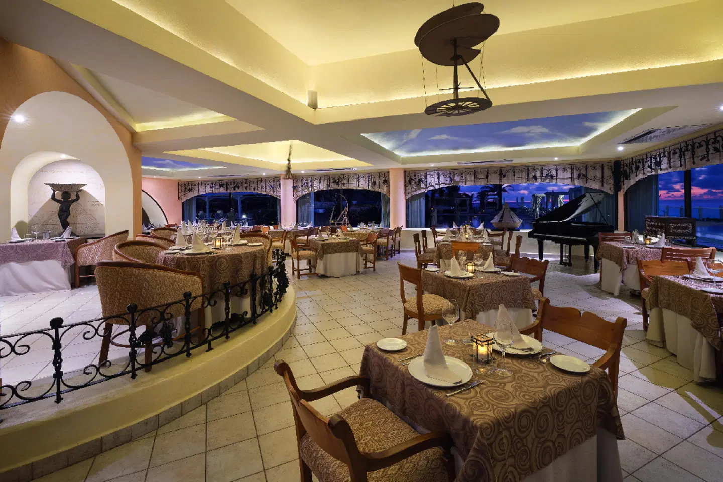 Wyndham Grand Cancun All Inclusive Resort & Villas Restaurant