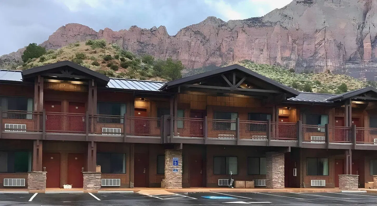 Zion Canyon Lodge EXTERIOR