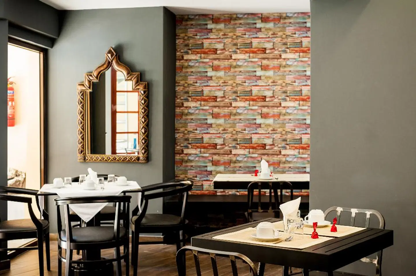 Elina Hotel RESTAURANT