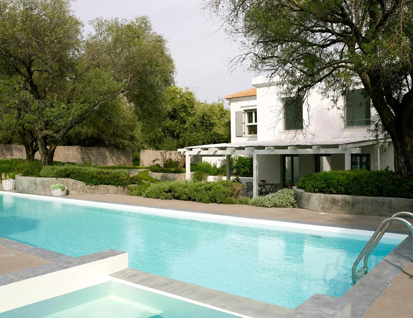 Olivemare OUTDOOR_POOL