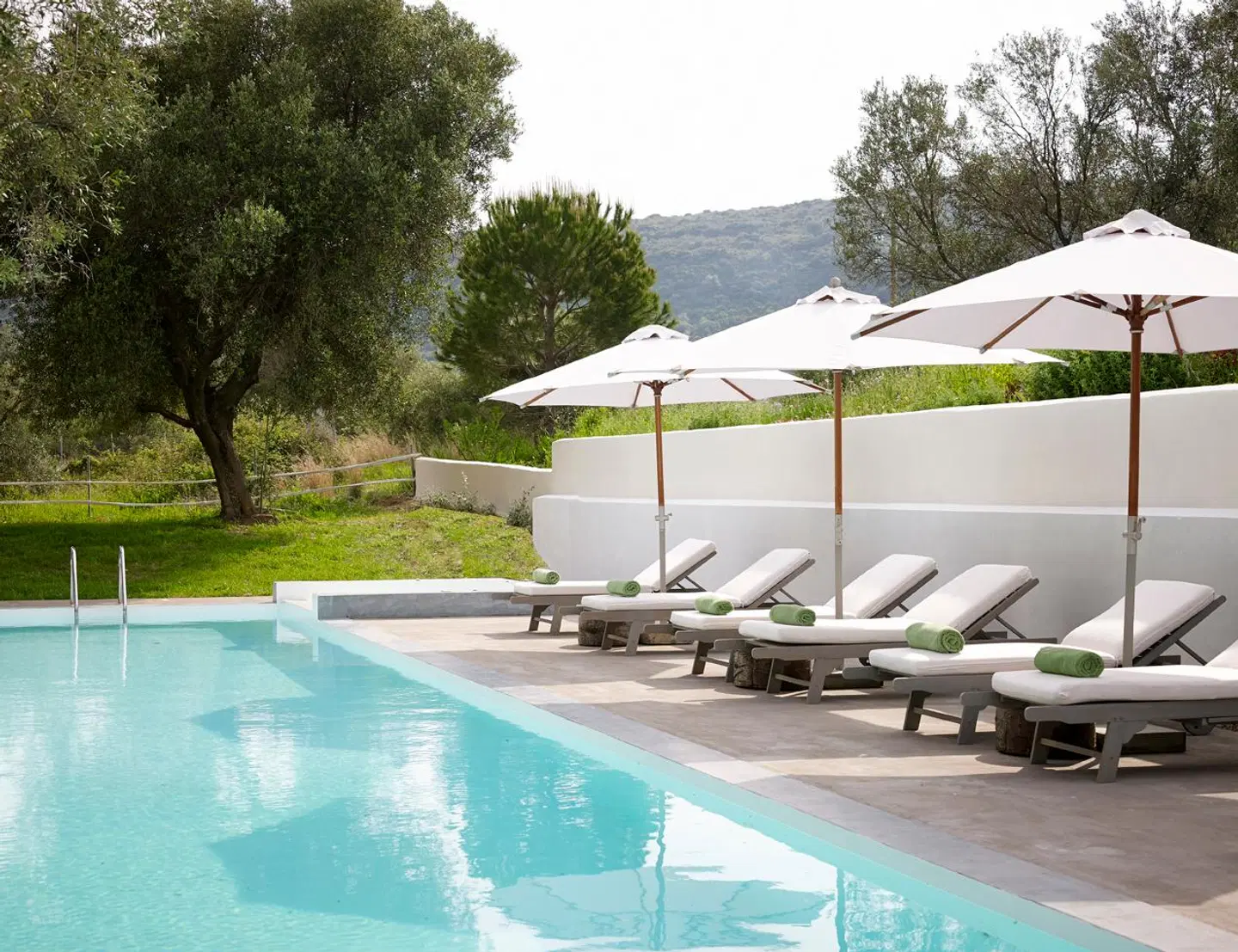 Olivemare OUTDOOR_POOL