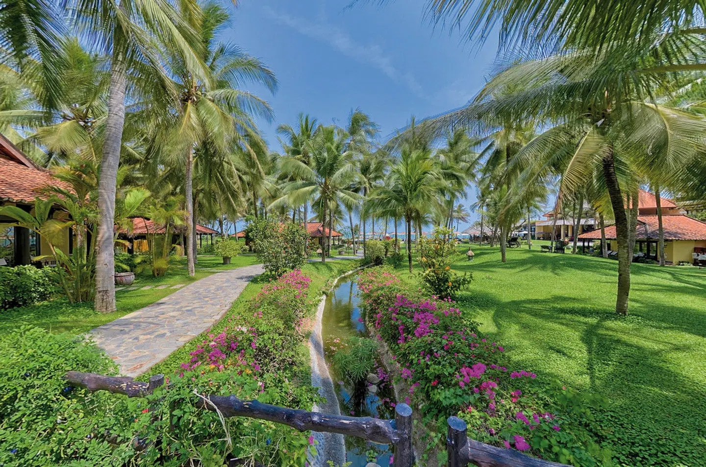 Seahorse Resort & Spa GARDEN