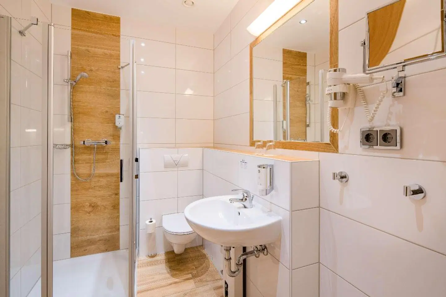 Best Western City-Hotel Braunschweig BATHROOM