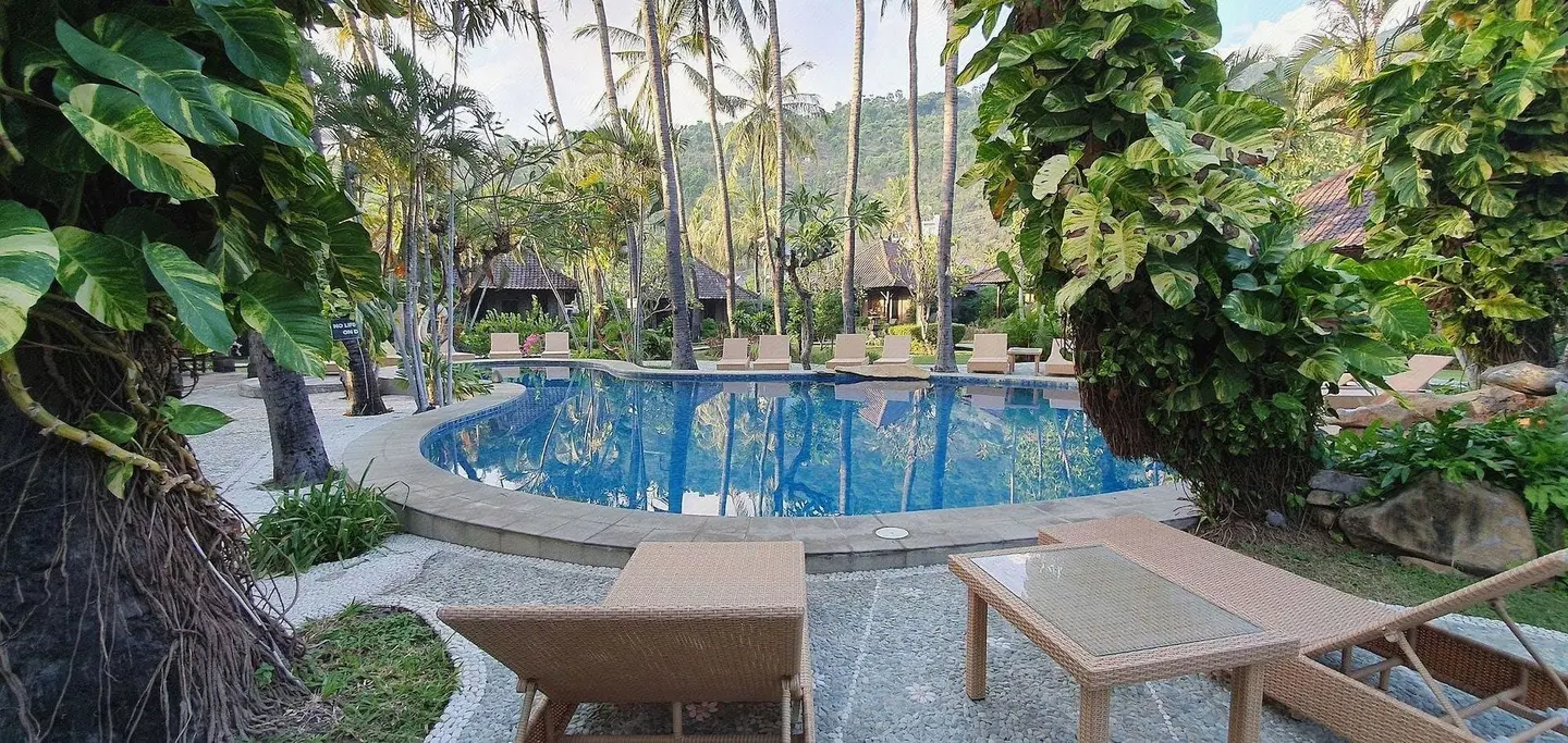 Coral View Villas OUTDOOR_POOL