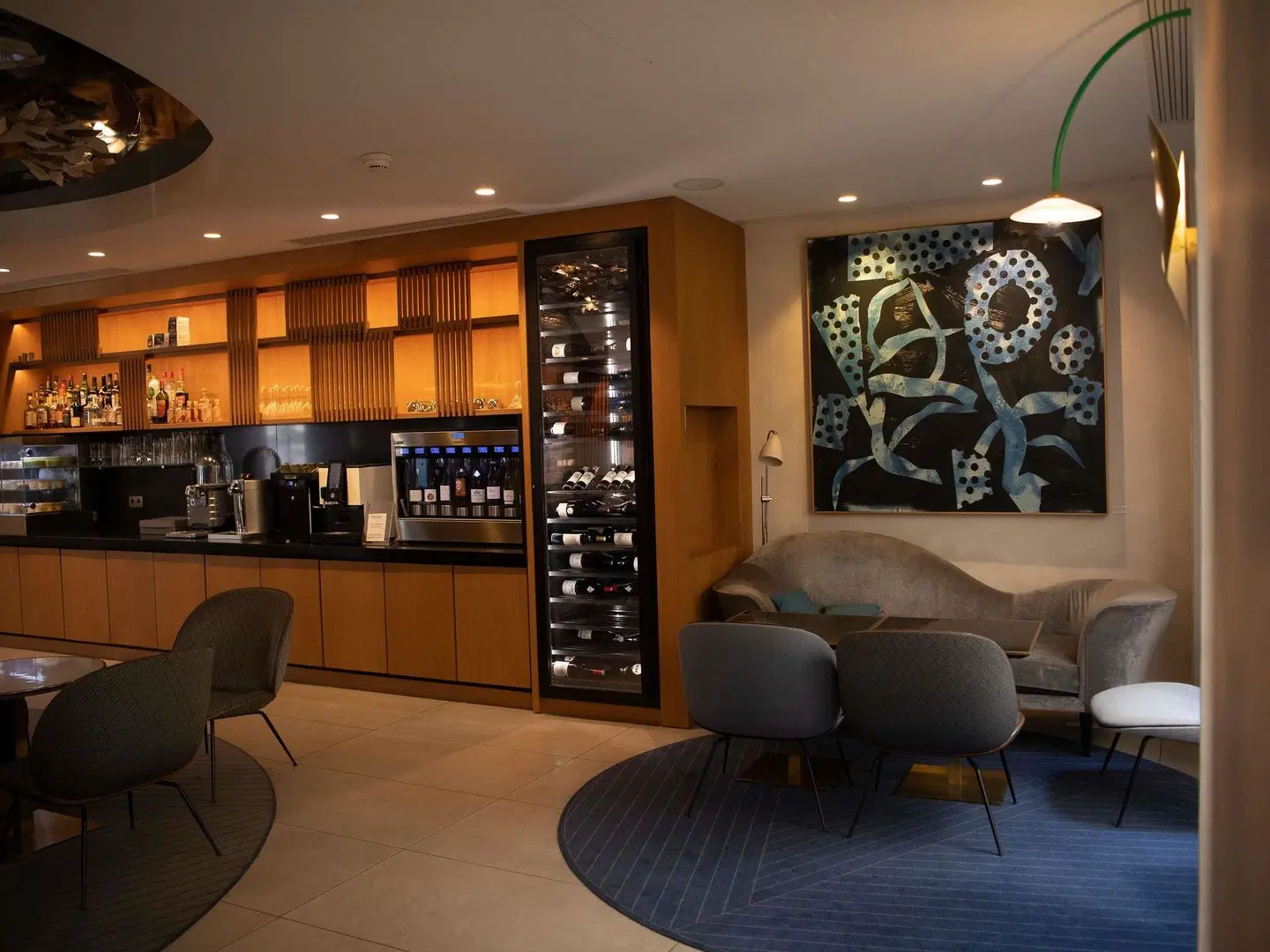 Mercure Paris Opéra Garnier Hotel & Spa Bar