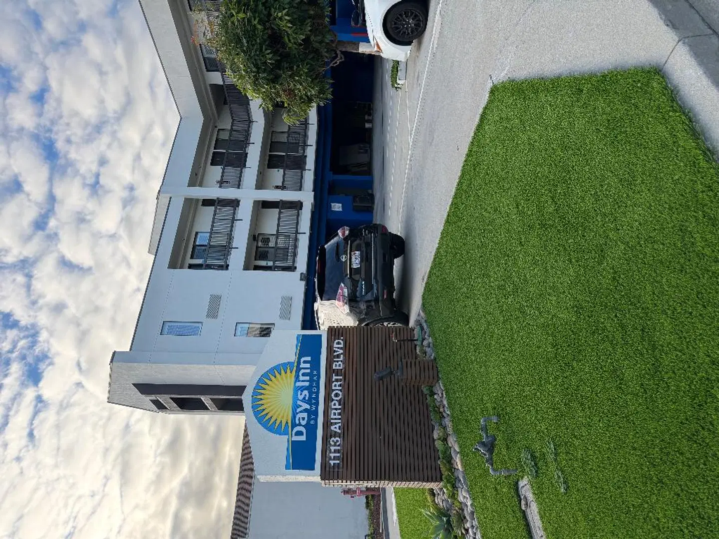 Days Inn by Wyndham San Francisco S/Oyster Point Airport ROOM_EXAMPLE