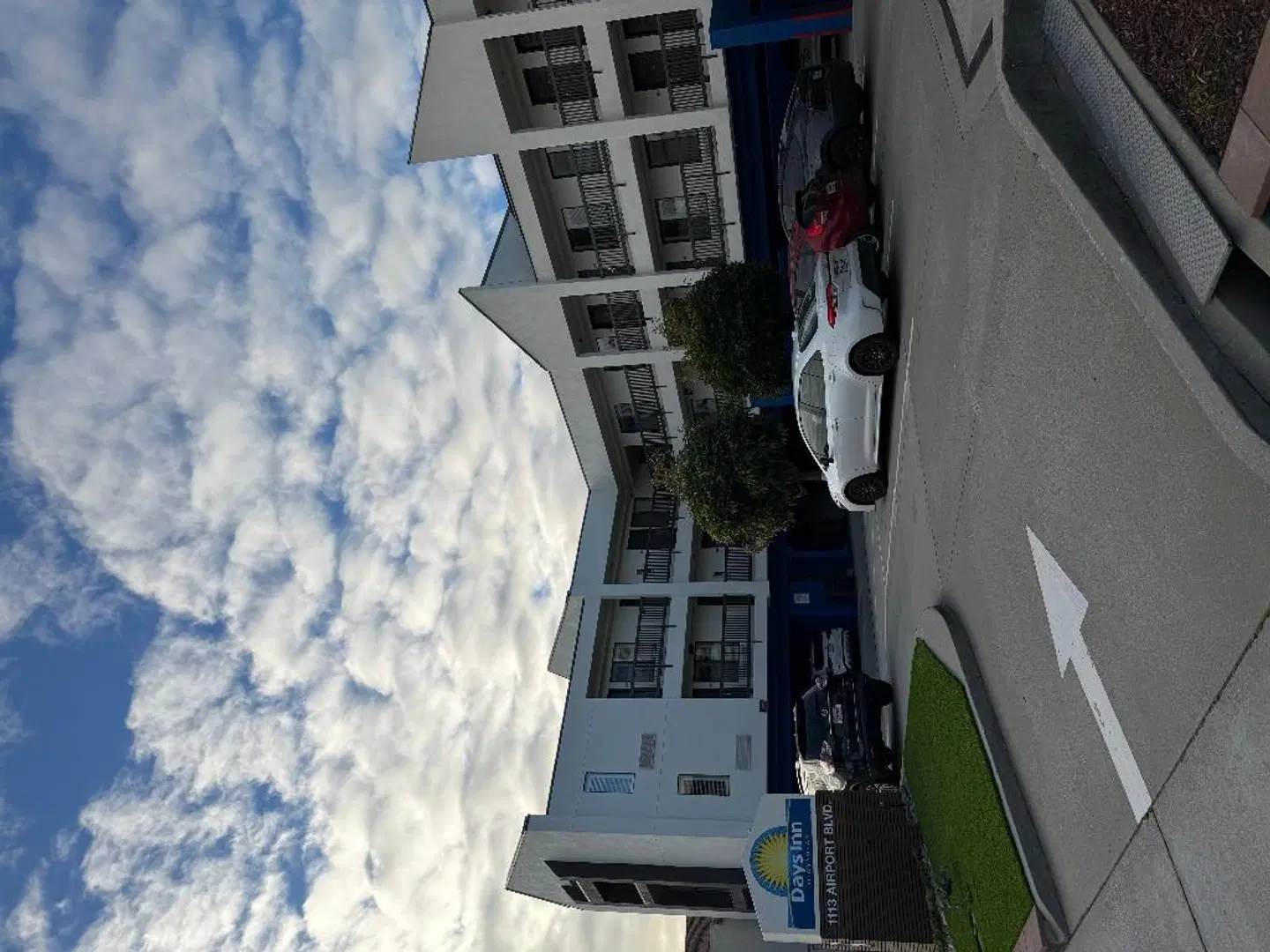 Days Inn by Wyndham San Francisco S/Oyster Point Airport EXTERIOR