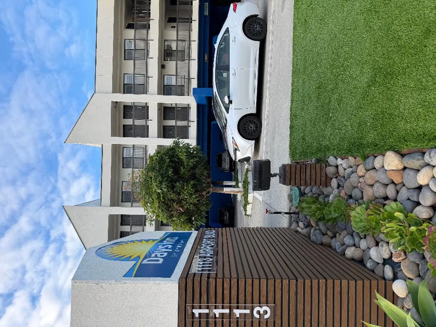 Days Inn by Wyndham San Francisco S/Oyster Point Airport EXTERIOR