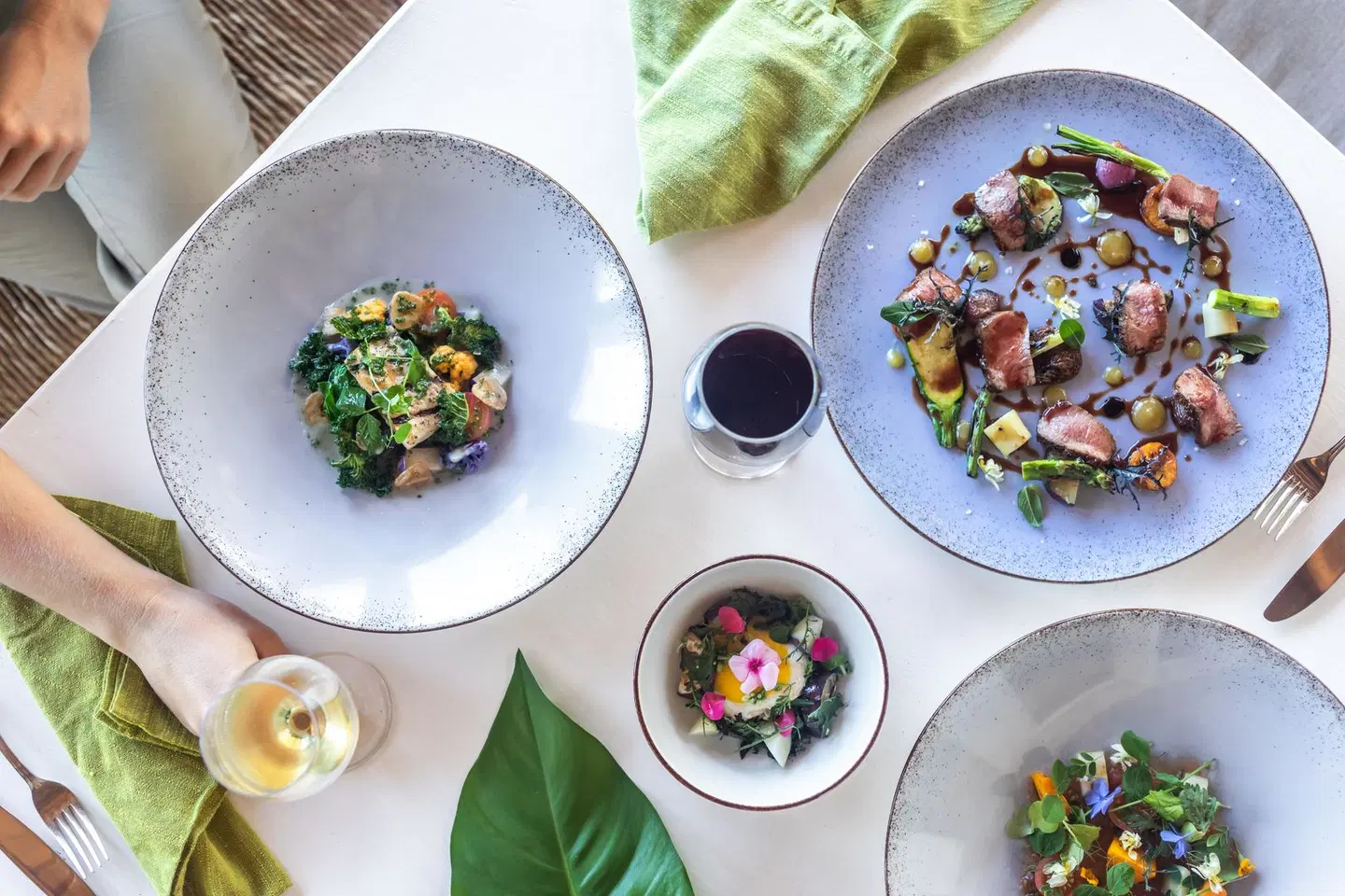 Guana Island RESTAURANT