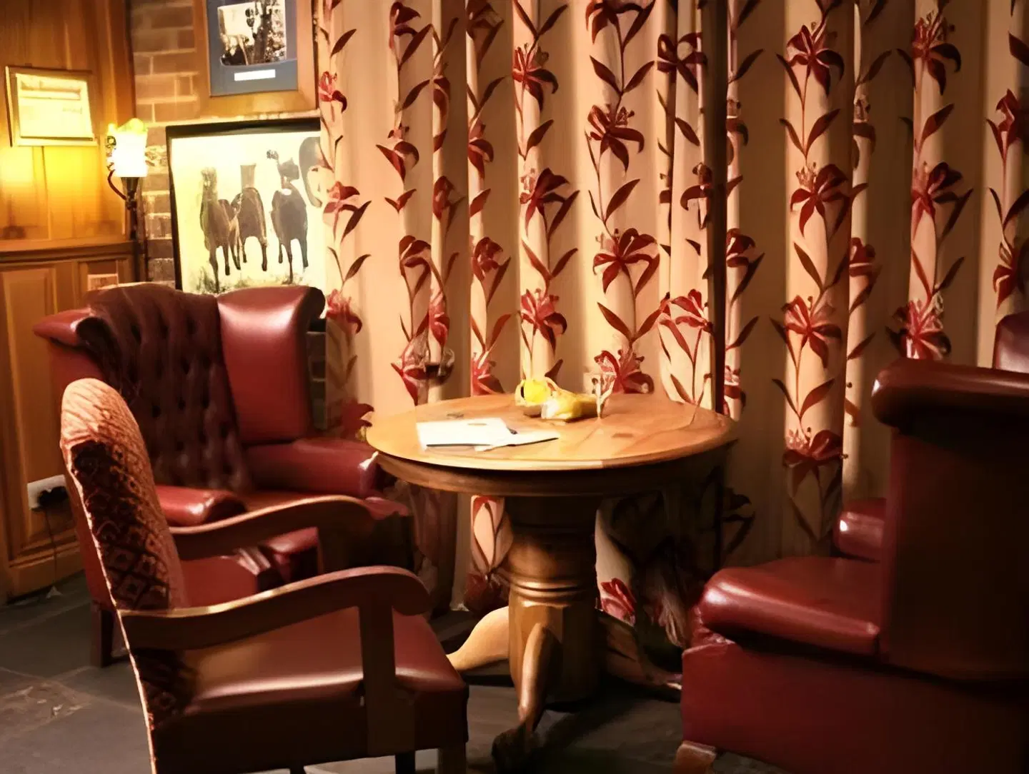 Dooley's Hotel Waterford PEOPLE