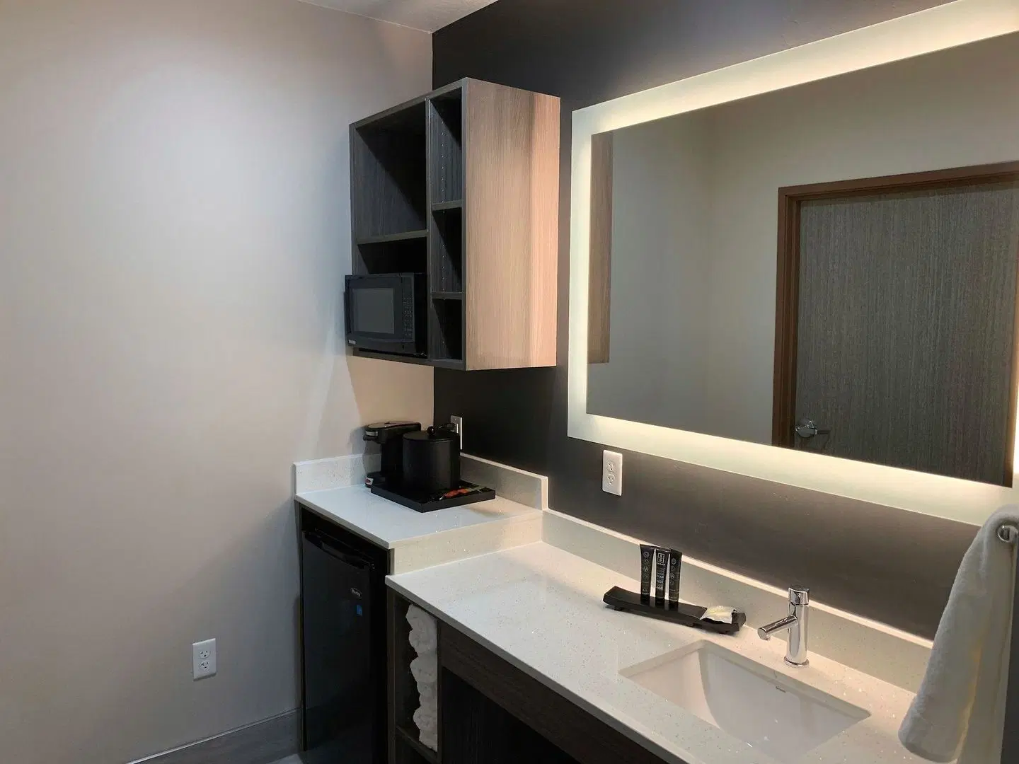 Zion Canyon Lodge BATHROOM