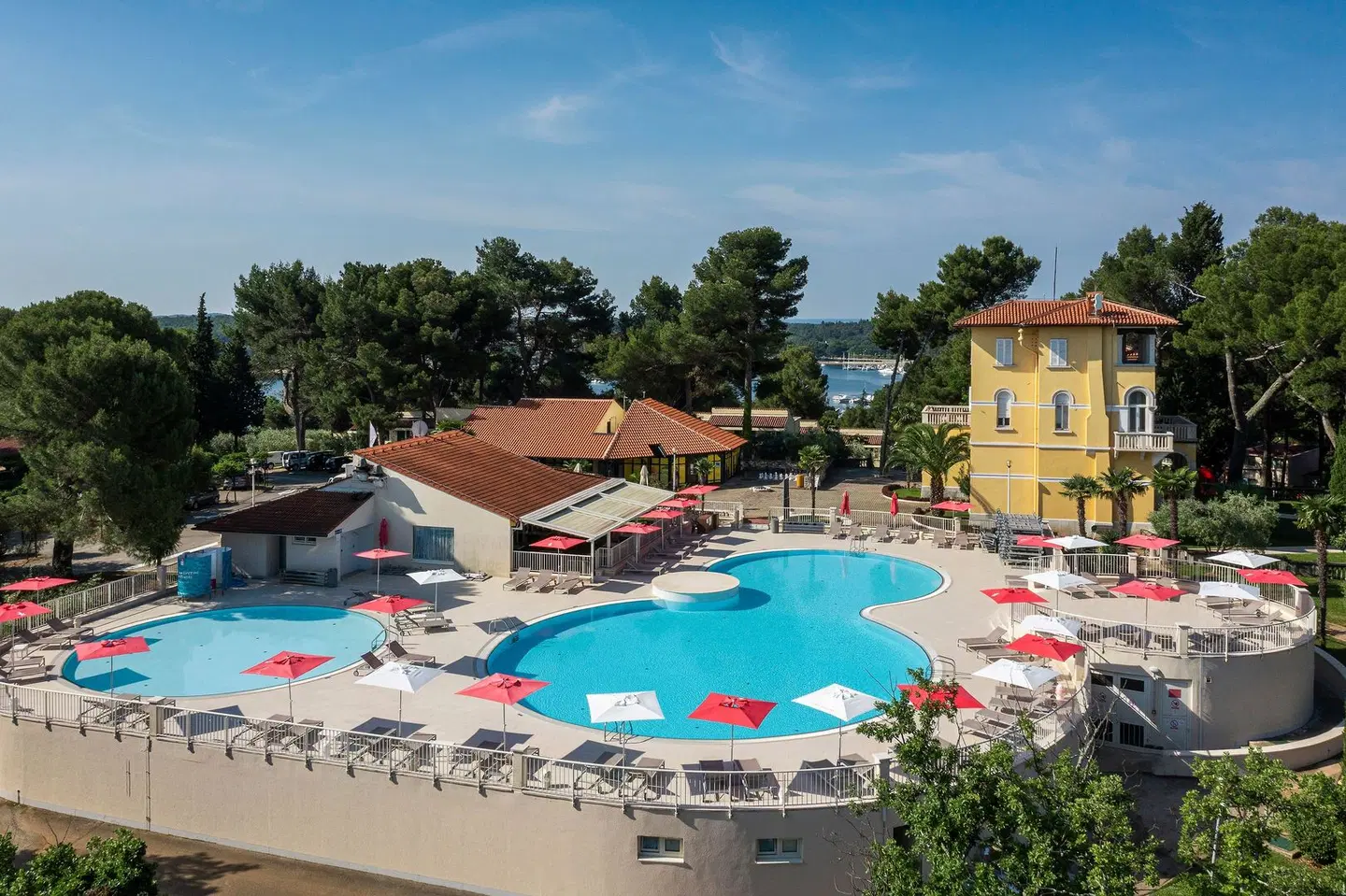 Apartments Bellevue Plava Laguna OUTDOOR_POOL