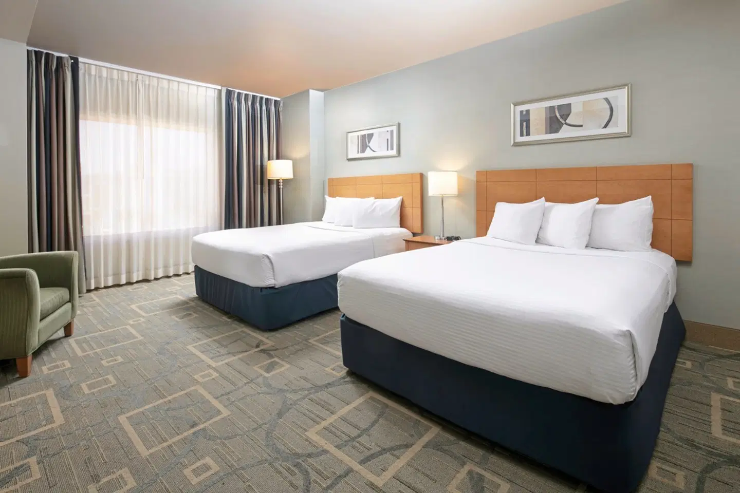 The Platinum Hotel ROOM_EXAMPLE