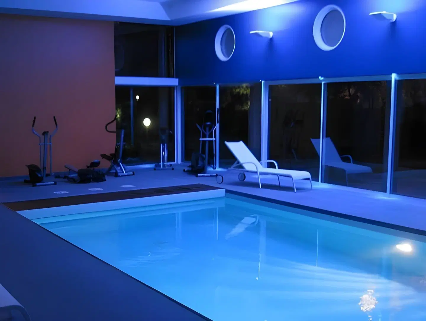 Logis Relais de Vincey INDOOR_POOL